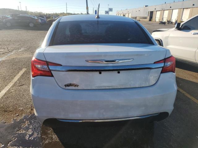 Photo 6 from auction – 2013 CHRYSLER 200 TOURIN with VIN 1C3CCBBBXDN543609