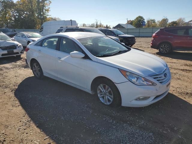 Photo 4 from auction – 2013 HYUNDAI SONATA GLS with VIN 5NPEB4AC1DH702059