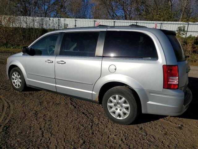 Photo 2 from auction – 2009 CHRYSLER TOWN & COU with VIN 2A8HR44E79R670081