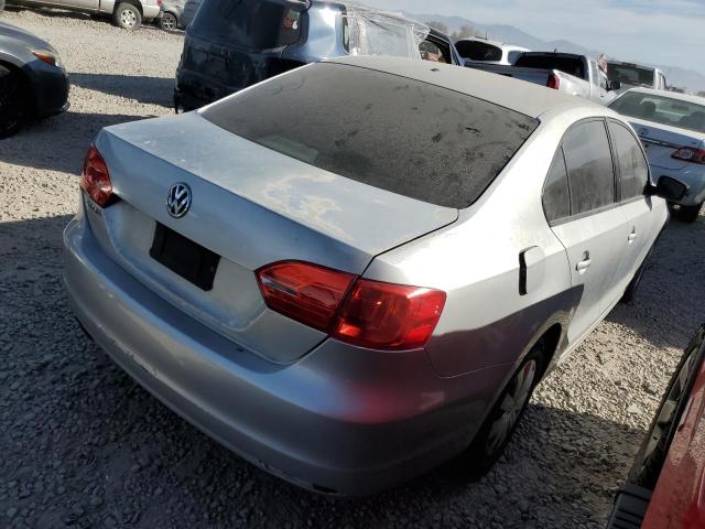 Photo 3 from auction – 2013 VOLKSWAGEN JETTA BASE with VIN 3VW2K7AJ3DM401688