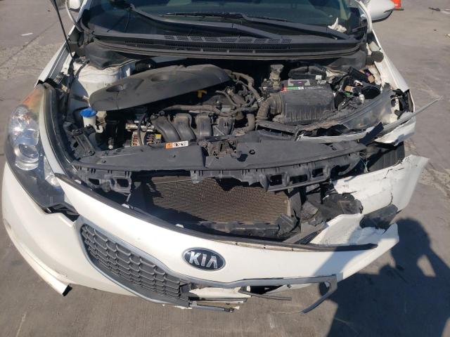 Photo 11 from auction – 2016 KIA FORTE LX with VIN KNAFK5A82G5652523