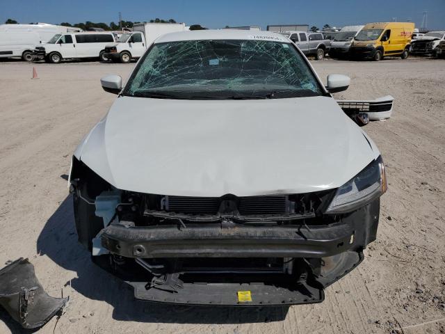 Photo 5 from auction – 2017 VOLKSWAGEN JETTA S with VIN 3VW2B7AJXHM406389