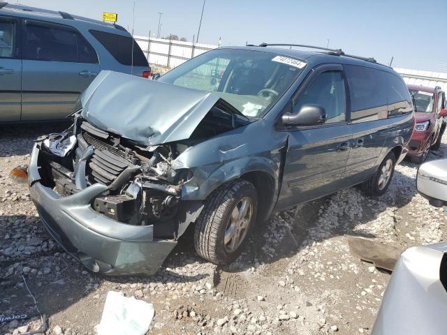 DODGE GRAND CARA 2005 with VIN 2D8GP44L65R435206 - Photo from auction