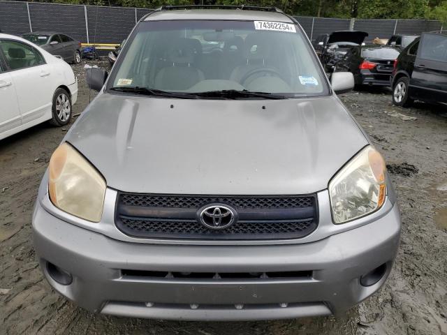 Foto 5 de la subasta – 2005 TOYOTA RAV4 con VIN JTEGD20VX50093123
