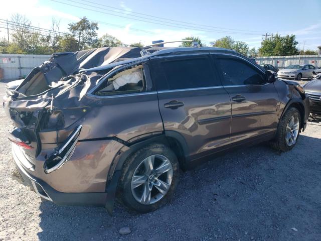Photo 3 from auction – 2017 TOYOTA HIGHLANDER with VIN 5TDDZRFH8HS371487
