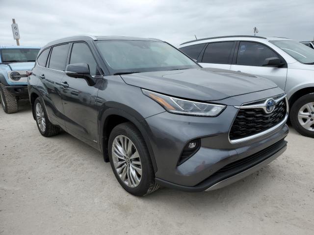 Photo 4 from auction – 2024 TOYOTA HIGHLANDER with VIN 5TDEBRCHXRS139584