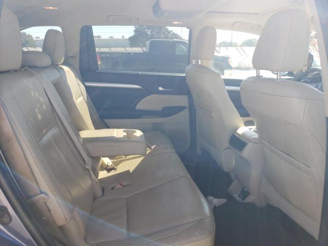 Photo 11 from auction – 2016 TOYOTA HIGHLANDER with VIN 5TDJKRFH5GS281803