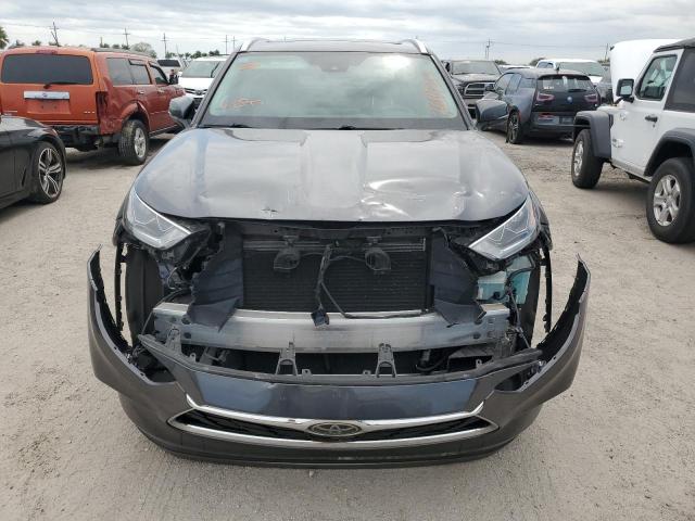 Photo 5 from auction – 2021 TOYOTA HIGHLANDER with VIN 5TDFZRAHXMS035611