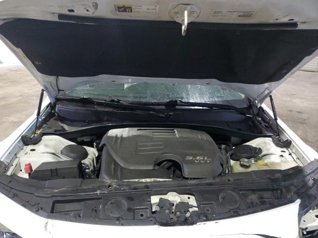 Photo 11 from auction – 2017 CHRYSLER 300 LIMITE with VIN 2C3CCARG5HH571473