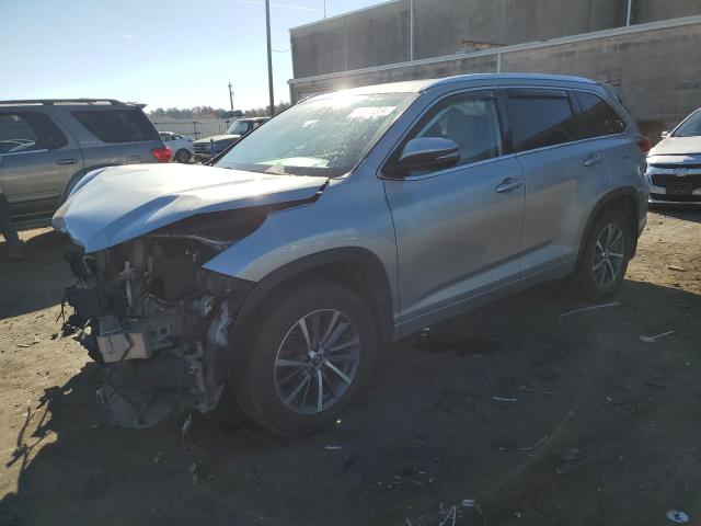 TOYOTA HIGHLANDER 2018 with VIN 5TDJZRFH5JS556363 - Photo from auction