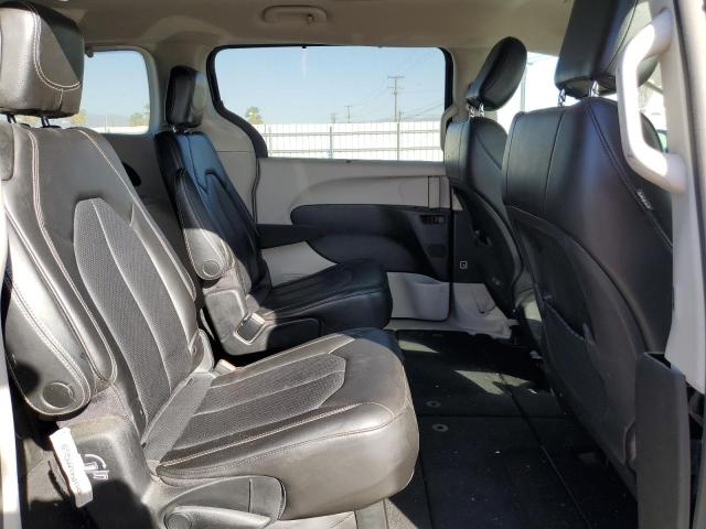 Photo 11 from auction – 2020 CHRYSLER VOYAGER LX with VIN 2C4RC1DG3LR257045