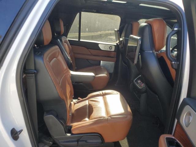 Photo 11 from auction – 2019 LINCOLN NAVIGATOR with VIN 5LMJJ3LT8KEL03521