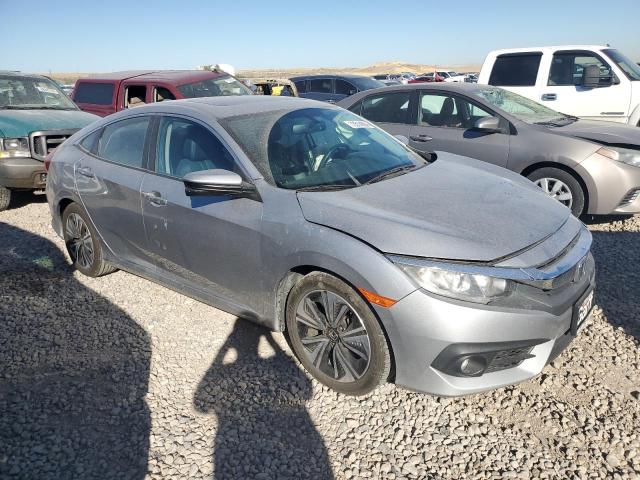 Photo 4 from auction – 2017 HONDA CIVIC EXL with VIN 19XFC1F70HE026452