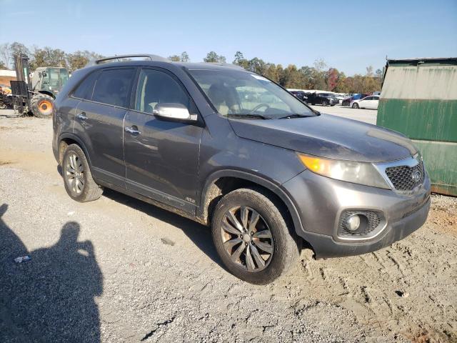 Photo 4 from auction – 2011 KIA SORENTO EX with VIN 5XYKUDA29BG039994