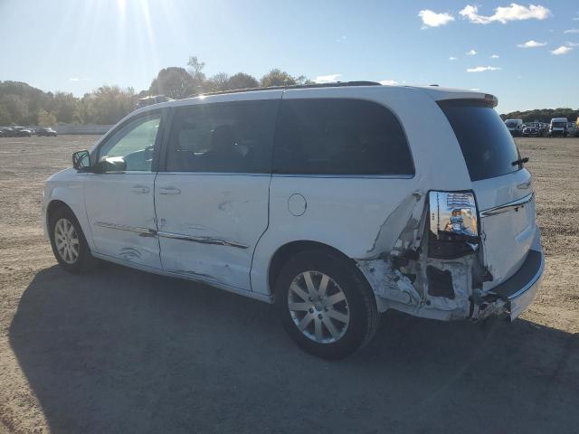 Photo 2 from auction – 2016 CHRYSLER TOWN & COU with VIN 2C4RC1BG0GR282221