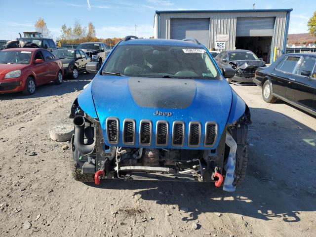 Photo 5 from auction – 2017 JEEP 170 with VIN 1C4PJMBS3HW625163