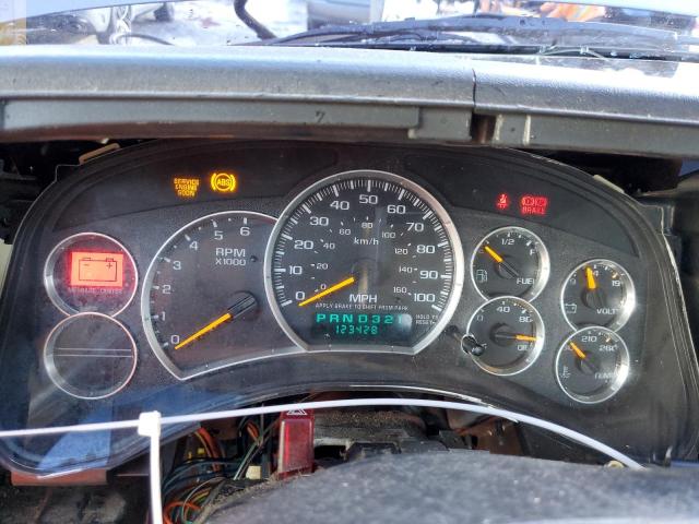 Photo 9 from auction – 2000 CHEVROLET SILVERADO with VIN 1GCEK14V5YE425577