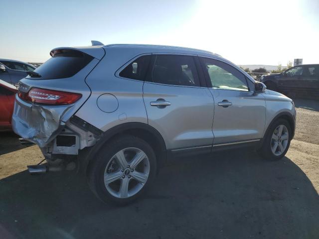 Photo 3 from auction – 2018 LINCOLN MKC PREMIE with VIN 5LMCJ1C96JUL12983