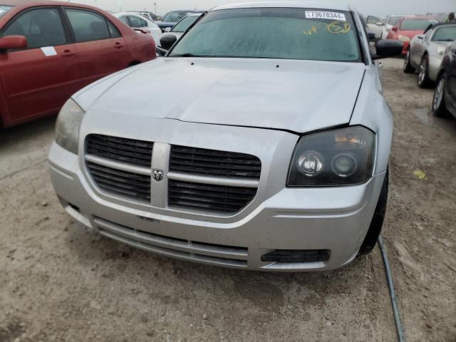 Photo 5 from auction – 2005 DODGE MAGNUM SXT with VIN 2D4FV48V25H550292