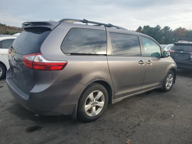 Photo 3 from auction – 2018 TOYOTA SIENNA LE with VIN 5TDKZ3DC8JS958726