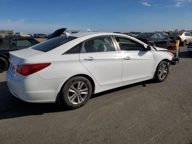 Photo 3 from auction – 2013 HYUNDAI SONATA GLS with VIN 5NPEB4AC3DH644200