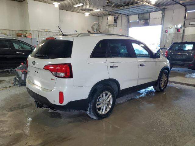 Photo 3 from auction – 2015 KIA SORENTO LX with VIN 5XYKT4A64FG640449