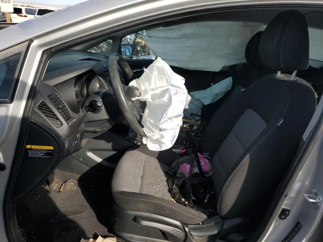Photo 7 from auction – 2016 KIA FORTE LX with VIN KNAFK5A82G5652344