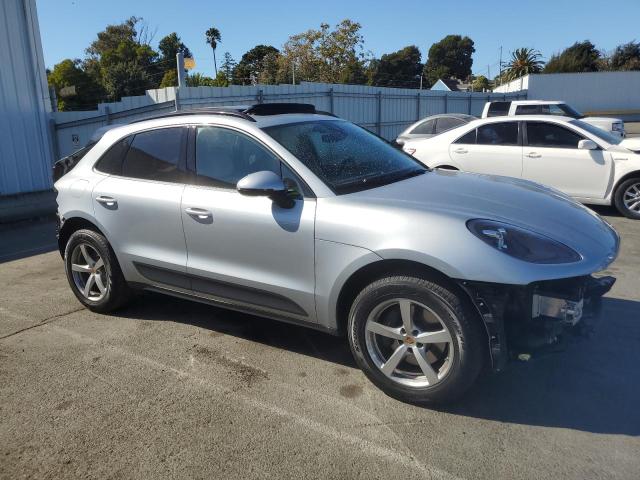 Photo 4 from auction – 2019 PORSCHE MACAN with VIN WP1AA2A54KLB02652