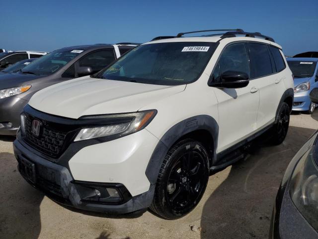 HONDA PASSPORT E 2019 with VIN 5FNYF8H06KB000402 - Photo from auction