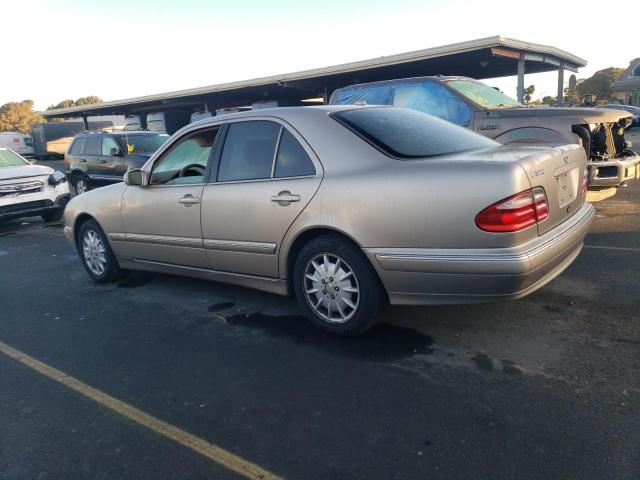 Photo 2 from auction – 2001 MERCEDES-BENZ E 320 with VIN WDBJF65J51B239586