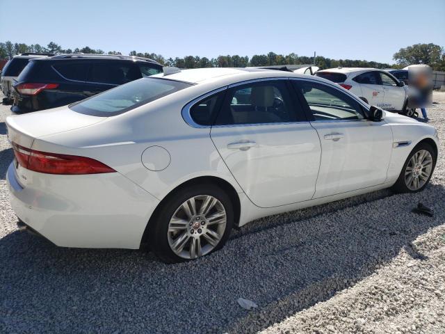 Photo 3 from auction – 2017 JAGUAR XF PREMIUM with VIN SAJBD4BV1HCY29667