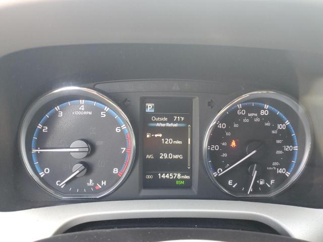 Photo 9 from auction – 2017 TOYOTA RAV4 LIMIT with VIN 2T3DFREV7HW584851