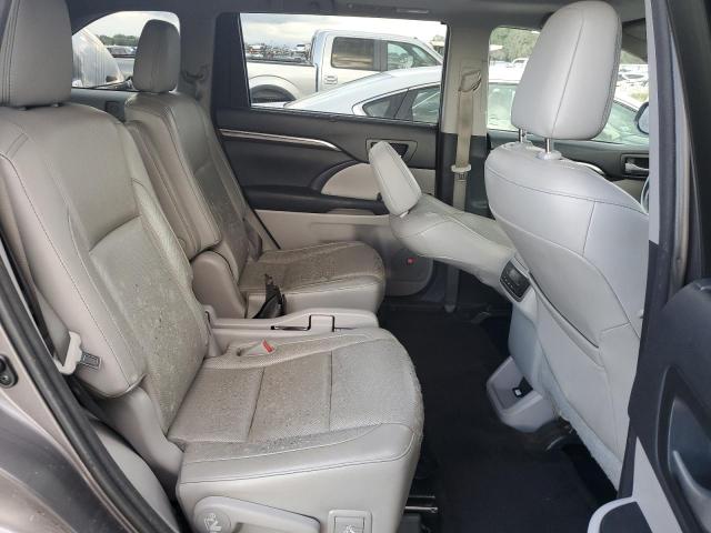 Photo 11 from auction – 2015 TOYOTA HIGHLANDER with VIN 5TDDKRFH9FS135223