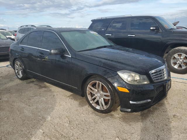 Photo 4 from auction – 2012 MERCEDES-BENZ C 300 4MAT with VIN WDDGF8BB3CA600476
