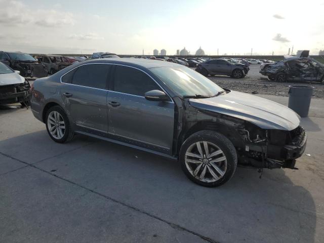 Photo 4 from auction – 2017 VOLKSWAGEN PASSAT SEL with VIN 1VWCT7A33HC081685