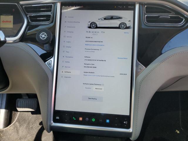 Photo 9 from auction – 2013 TESLA MODEL S with VIN 5YJSA1CG8DFP08749