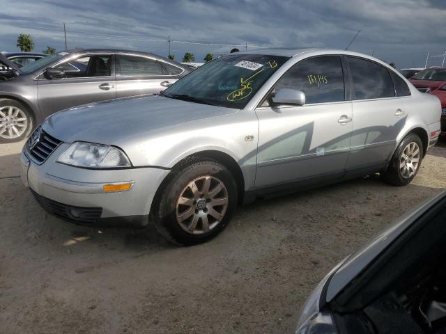 VOLKSWAGEN PASSAT GLS 2002 with VIN WVWPD63BX2P226527 - Photo from auction