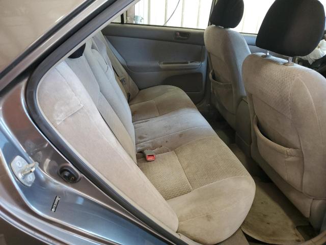 Photo 10 from auction – 2004 TOYOTA CAMRY with VIN 4T1BE32K94U893841