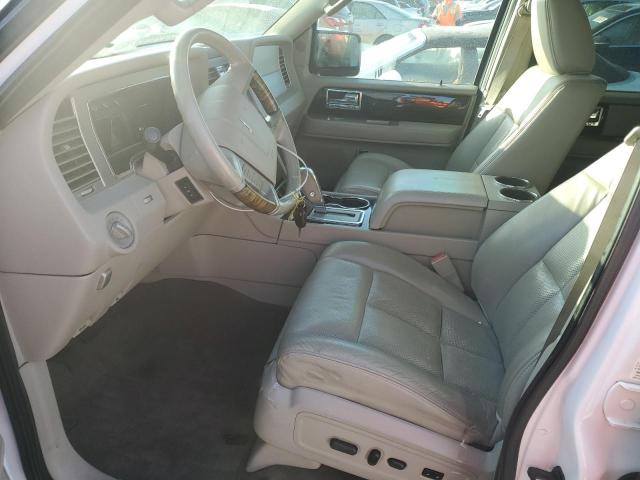 Photo 7 from auction – 2010 LINCOLN NAVIGATOR with VIN 5LMJJ2H57AEJ11140