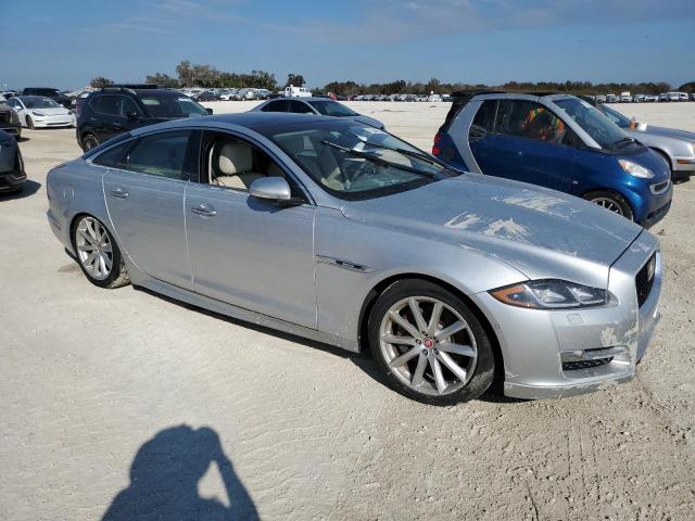 Photo 4 from auction – 2016 JAGUAR XJ with VIN SAJWJ1CD3G8V99940