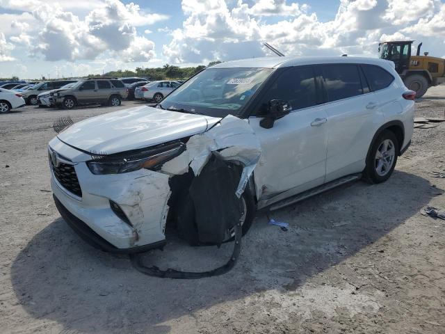 TOYOTA HIGHLANDER 2022 with VIN 5TDZZRAH4NS104324 - Photo from auction
