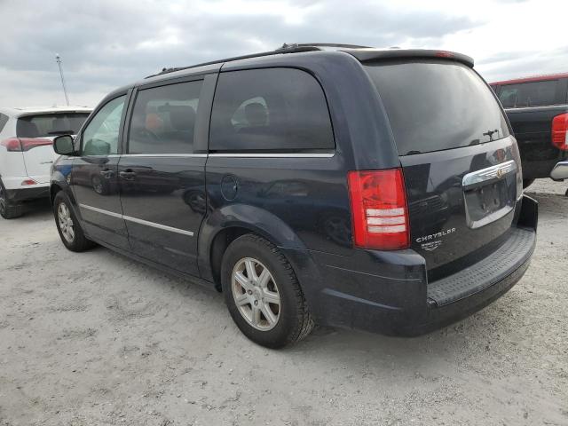 Photo 2 from auction – 2010 CHRYSLER TOWN & COU with VIN 2A4RR5D16AR141668