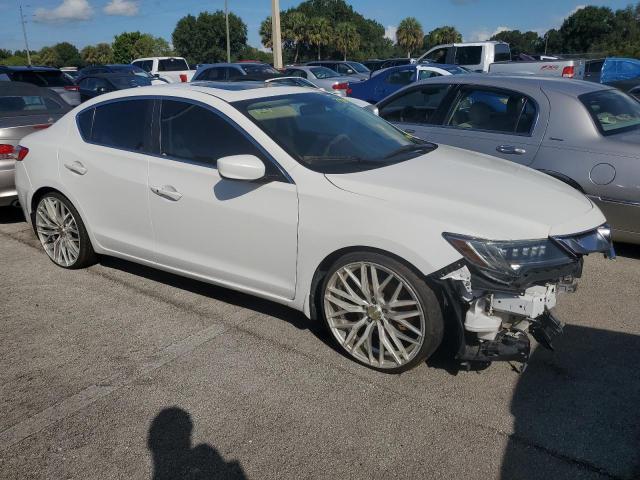 Photo 4 from auction – 2017 ACURA ILX BASE W with VIN 19UDE2F33HA010934