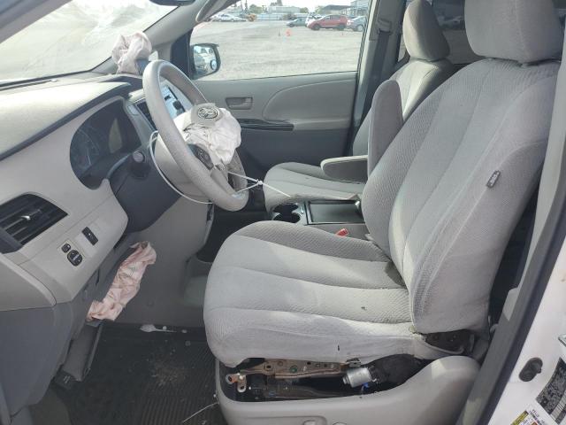Photo 7 from auction – 2011 TOYOTA SIENNA LE with VIN 5TDKK3DC2BS065294