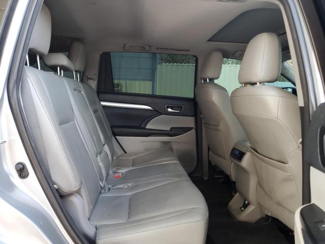 Photo 11 from auction – 2015 TOYOTA HIGHLANDER with VIN 5TDJKRFH4FS113441