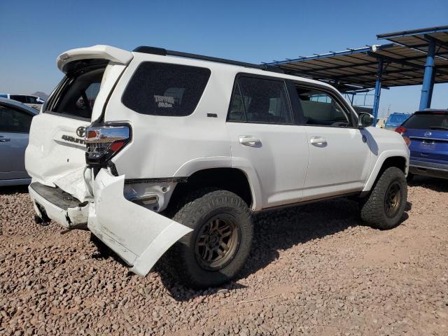 Photo 3 from auction – 2020 TOYOTA 4RUNNER SR with VIN JTEBU5JRXL5745316