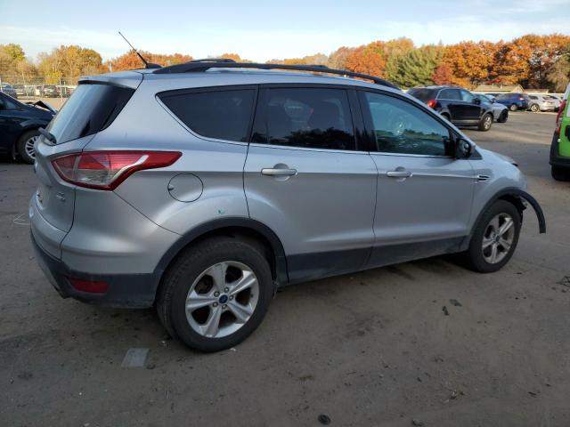 Photo 3 from auction – 2016 FORD ESCAPE SE with VIN 1FMCU9GXXGUC64138