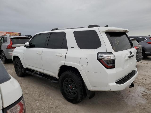 Photo 2 from auction – 2022 TOYOTA 4RUNNER SR with VIN JTEFU5JR5N5269903