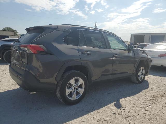 Photo 3 from auction – 2019 TOYOTA RAV4 XLE with VIN 2T3W1RFVXKW012895