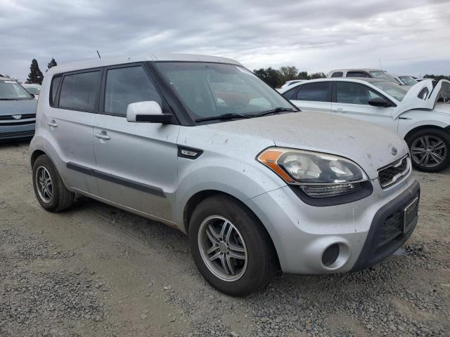 Photo 4 from auction – 2013 KIA SOUL with VIN KNDJT2A59D7772477